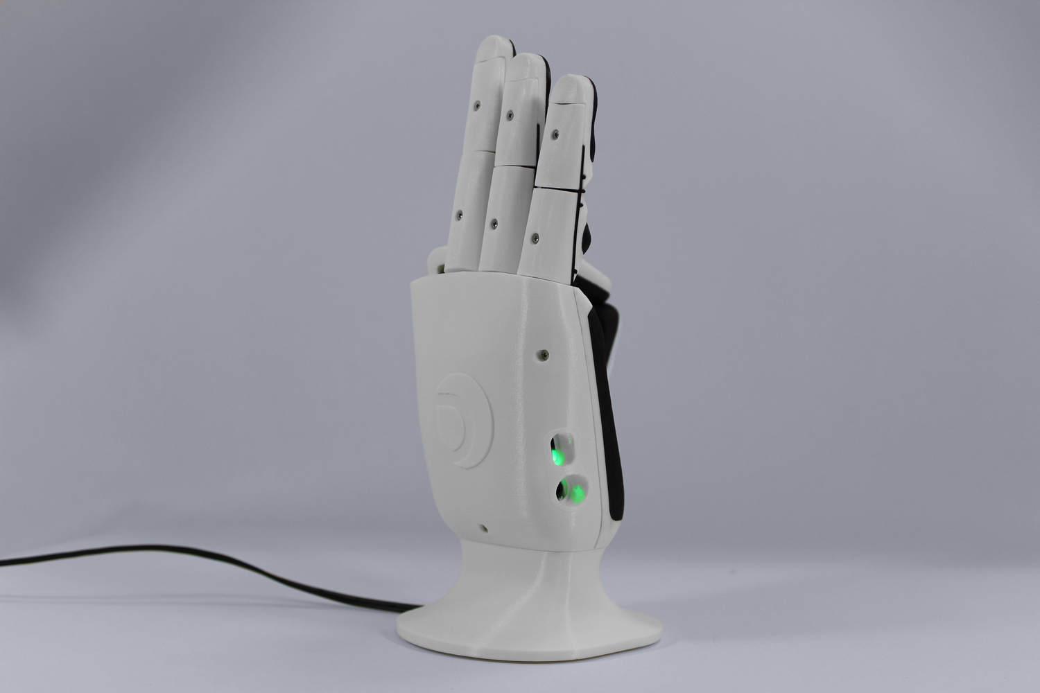 Разогнутые пальцы Brunel Hand