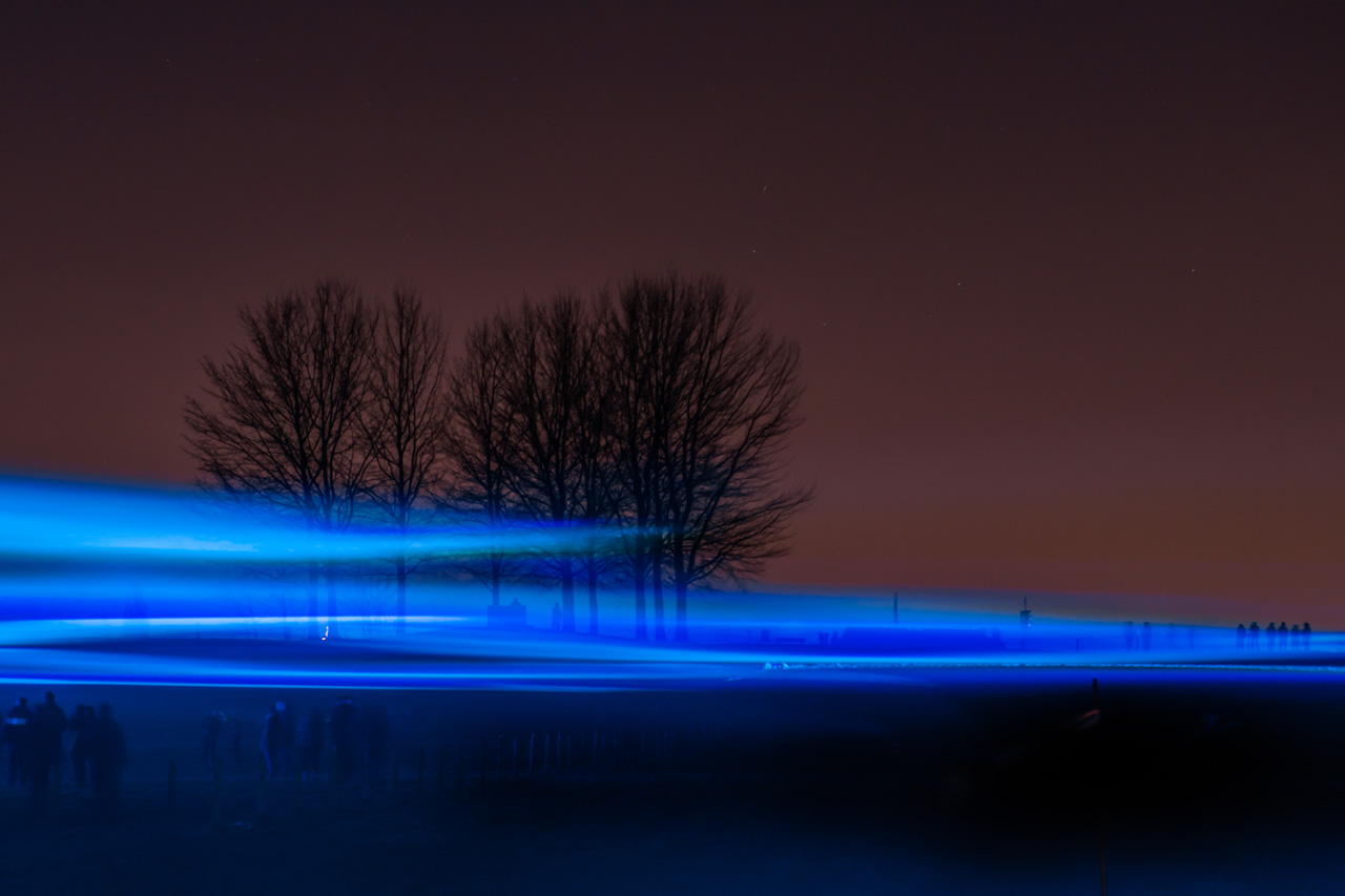 Waterlicht — виртуальное наводнение, или LED-инсталляция от Даана Розгарда