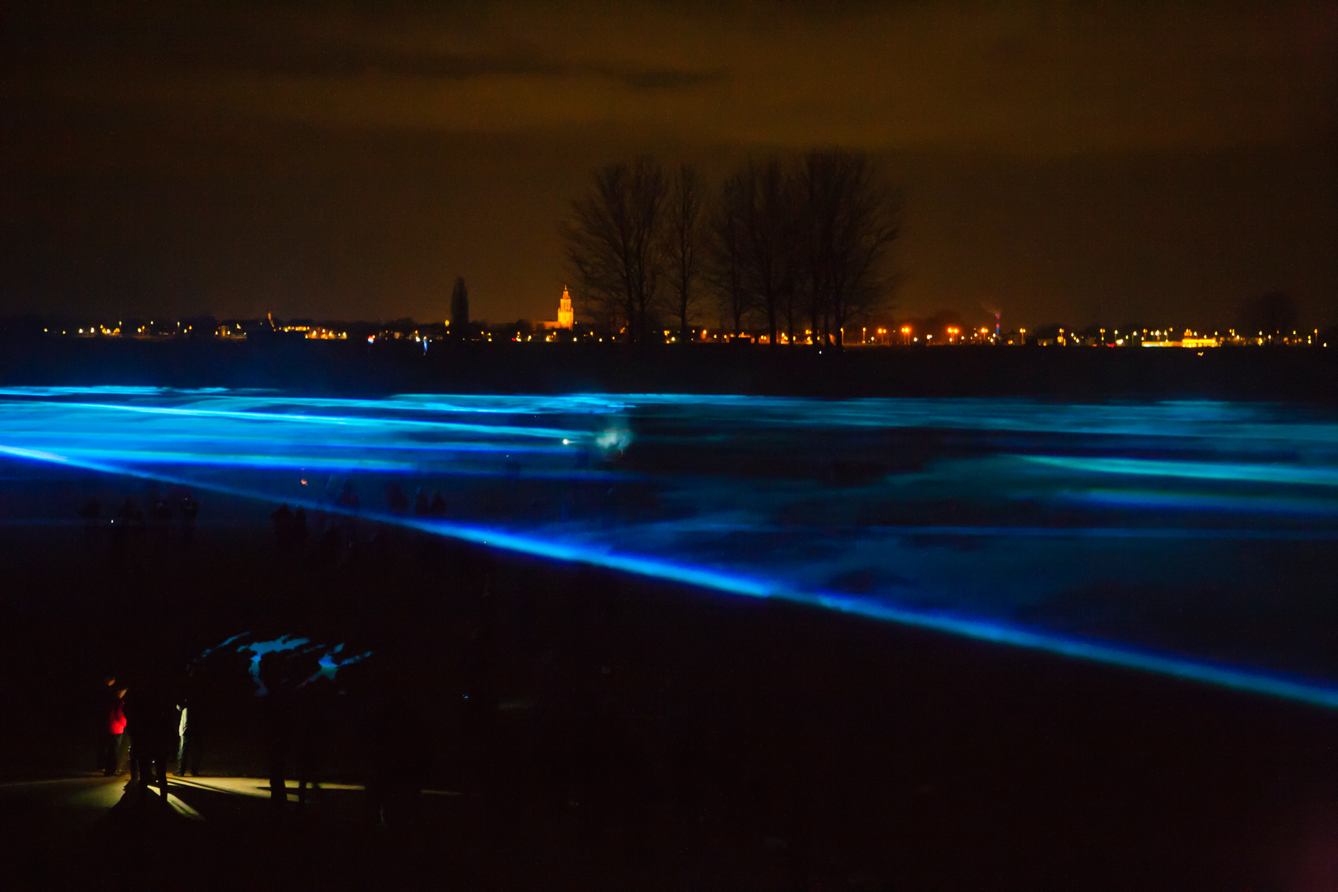 Waterlicht — виртуальное наводнение, или LED-инсталляция от Даана Розгарда
