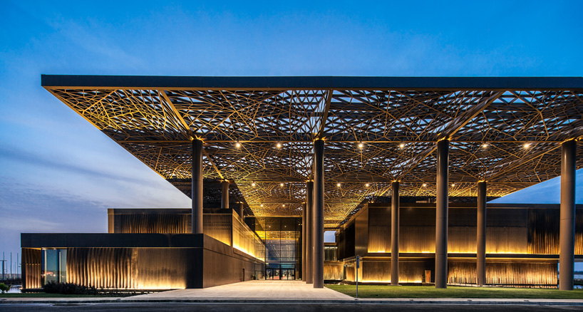 Tabanlioglu Architects отчиталась о работе над Конгресс-центром в Сенегале
