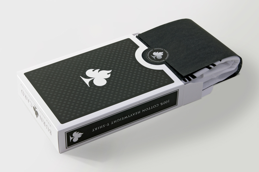 Оригинальная упаковка для футболок бренда Burn Card Clothing