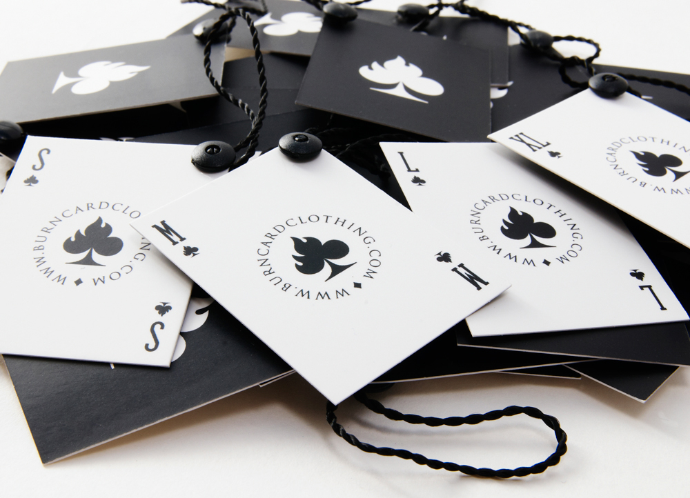 Оригинальная упаковка для футболок бренда Burn Card Clothing