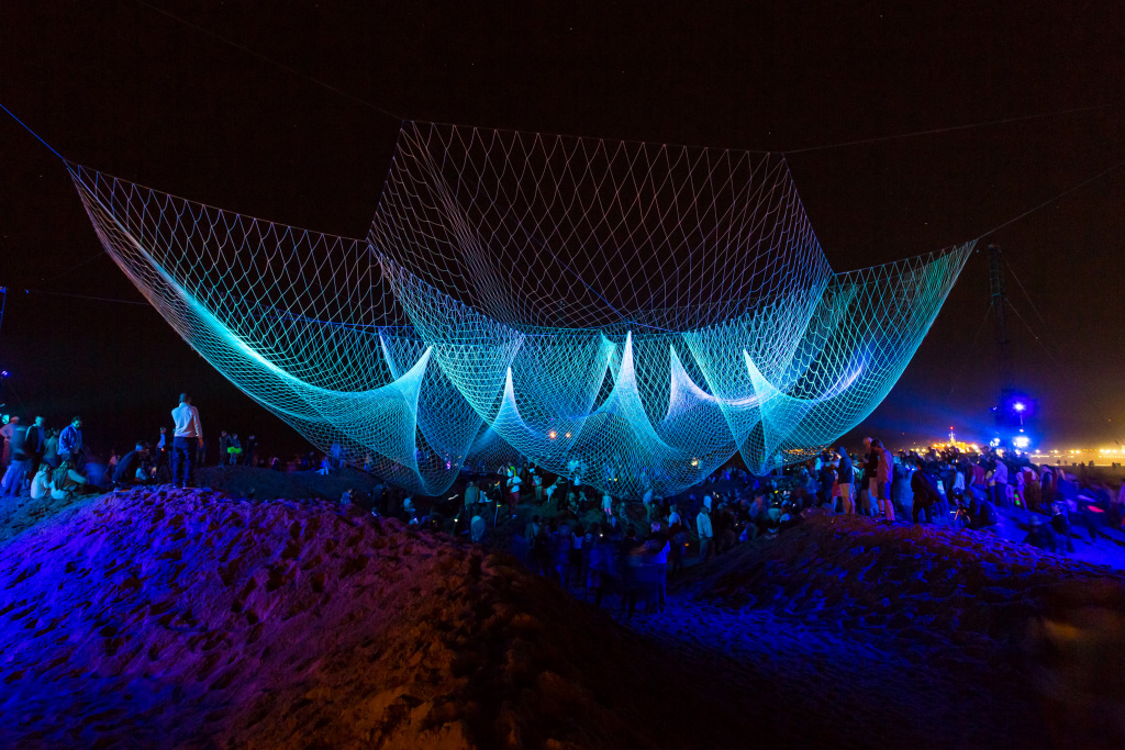 Удивительные городские инсталляции от Джанет Эчельман (Janet Echelman)
