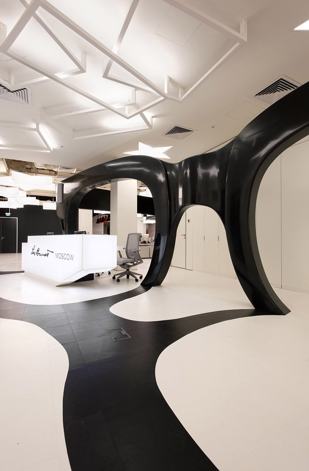 Офис рекламного агентства Leo Burnett от дизайн-студии Hassell