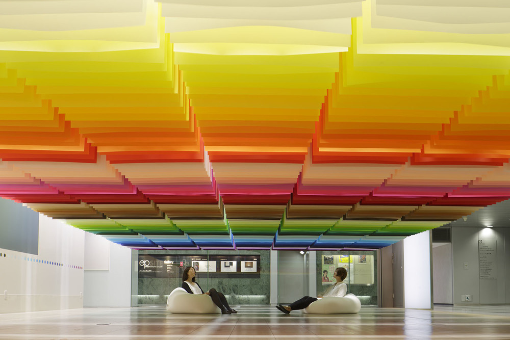 Яркий проект Shinjuku Mitsui Building от Emmanuelle Moureaux