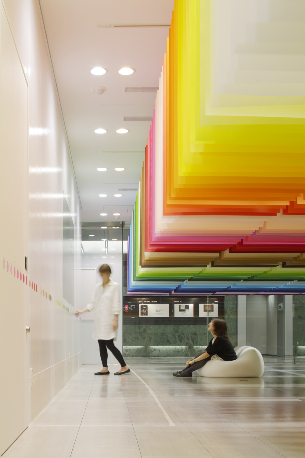 Яркий проект Shinjuku Mitsui Building от Emmanuelle Moureaux