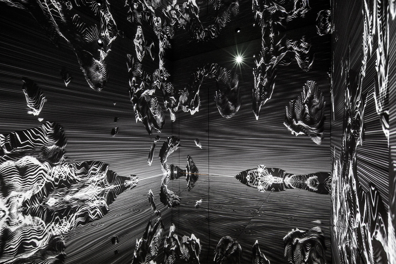 InfinityRoom - медийная инсталяция