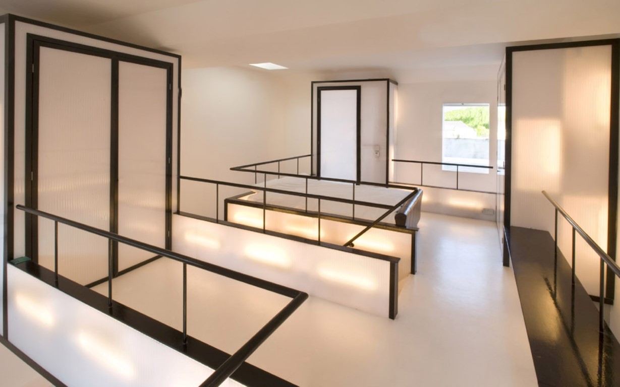 Plastick Hause 9