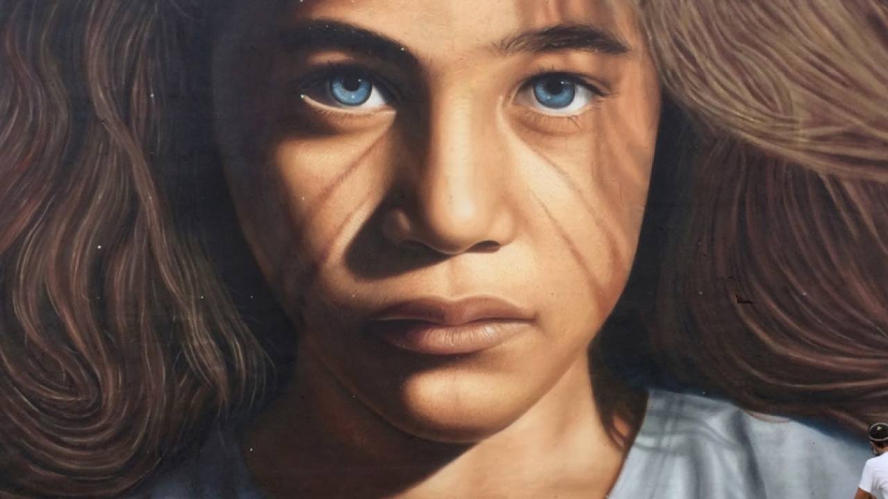 Jorit AGOch и его потрясающий стрит-арт