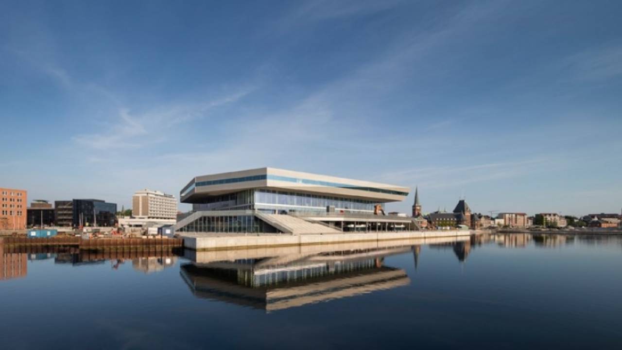 В Schmidt Hammer Lassen объяснили важность здания многоугольной библиотеки в Дании
