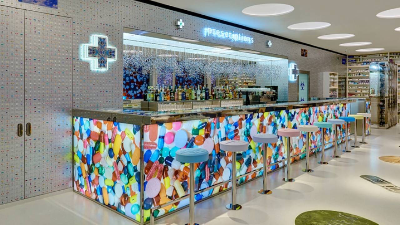 Ресторан "Pharmacy 2" в галерее Дэмиена Хёрста