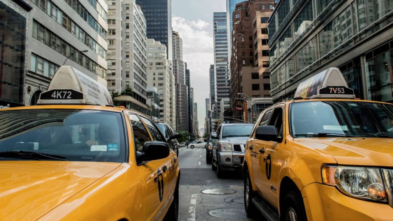 Автономные электротакси могут сократить выбросы на 94%