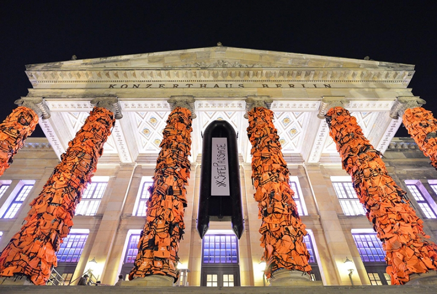 Инсталляция художника Ai Weiwei в Берлине
