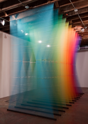 Радужное сплетение нитей Gabriel Dawe