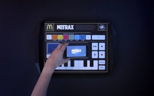 Бумажные салфетки McDonald&rsquo;s позволяющие записывать музыку