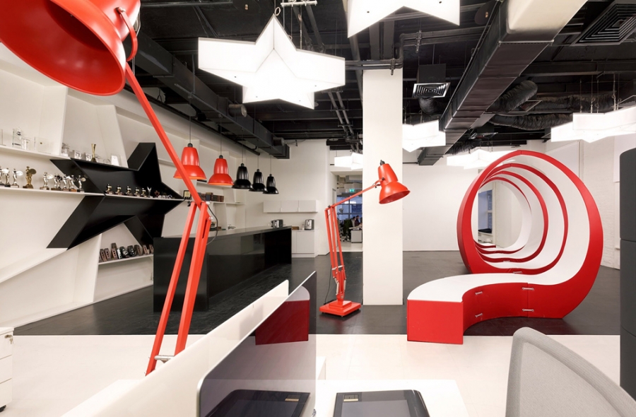 Офис рекламного агентства Leo Burnett от дизайн-студии Hassell